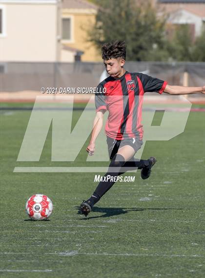 Thumbnail 1 in Dysart vs. Gilbert (Coyote Classic Soccer Tournament) photogallery.