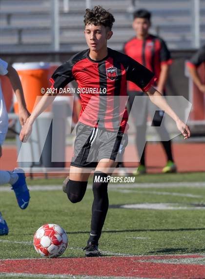 Thumbnail 1 in Dysart vs. Gilbert (Coyote Classic Soccer Tournament) photogallery.