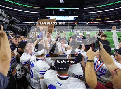 Thumbnail 2 in Tidehaven vs. Gunter (UIL 3A D2 Football Final Medal Ceremony) photogallery.