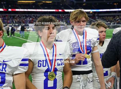 Thumbnail 1 in Tidehaven vs. Gunter (UIL 3A D2 Football Final Medal Ceremony) photogallery.