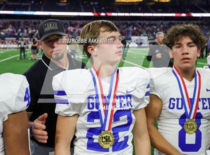 Thumbnail 3 in Tidehaven vs. Gunter (UIL 3A D2 Football Final Medal Ceremony) photogallery.