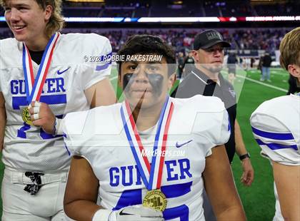 Thumbnail 2 in Tidehaven vs. Gunter (UIL 3A D2 Football Final Medal Ceremony) photogallery.