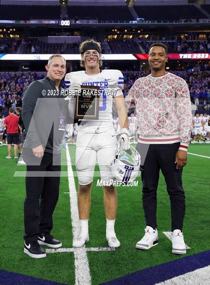 Thumbnail 2 in Tidehaven vs. Gunter (UIL 3A D2 Football Final Medal Ceremony) photogallery.