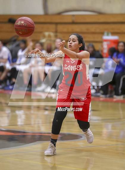 Thumbnail 3 in Hanford West vs. Sanger photogallery.