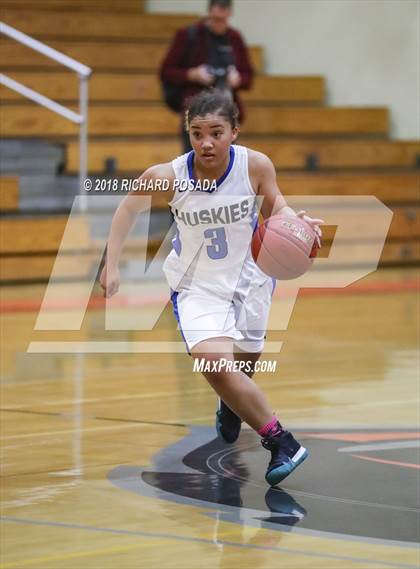 Thumbnail 3 in Hanford West vs. Sanger photogallery.