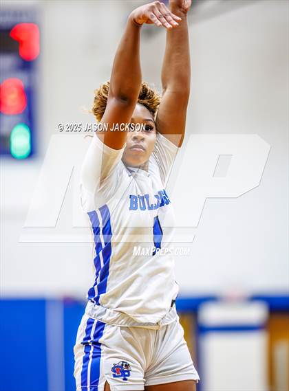 Thumbnail 1 in Hoke County @ St. Pauls photogallery.