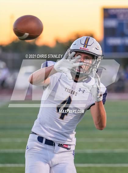 Thumbnail 3 in Mogollon vs. St. David (AIA 1A Finals) photogallery.
