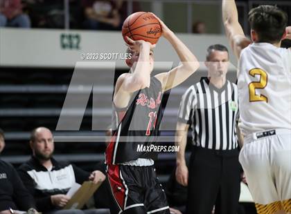 Thumbnail 2 in Hiland vs Federal Hocking (OHSAA D4 Regional Semifinal) photogallery.