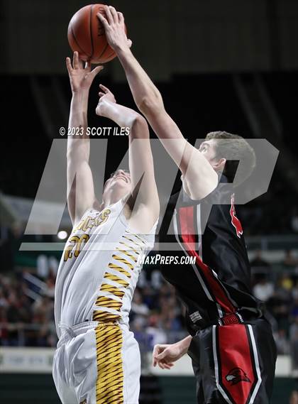 Thumbnail 3 in Hiland vs Federal Hocking (OHSAA D4 Regional Semifinal) photogallery.