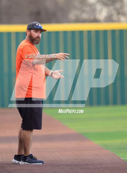 Thumbnail 2 in Grand Saline vs Rains photogallery.