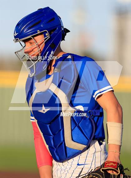 Thumbnail 2 in Grand Saline vs Rains photogallery.