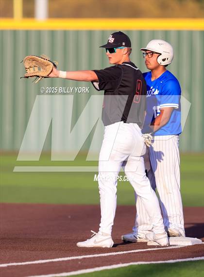 Thumbnail 1 in Grand Saline vs Rains photogallery.