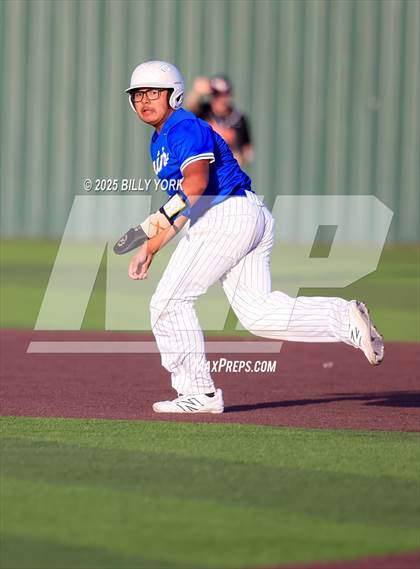 Thumbnail 2 in Grand Saline vs Rains photogallery.