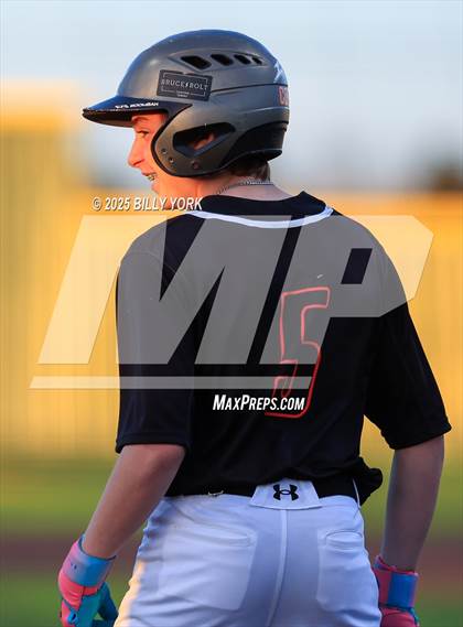 Thumbnail 2 in Grand Saline vs Rains photogallery.