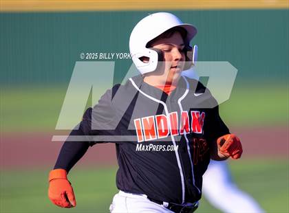 Thumbnail 3 in Grand Saline vs Rains photogallery.