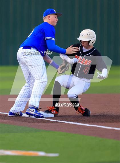 Thumbnail 2 in Grand Saline vs Rains photogallery.