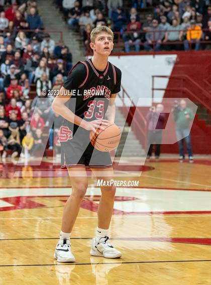 Thumbnail 2 in Brownstown Central vs. Linton-Stockton (IHSAA 2A Semi-state Final) photogallery.