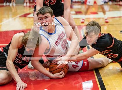 Thumbnail 1 in Brownstown Central vs. Linton-Stockton (IHSAA 2A Semi-state Final) photogallery.