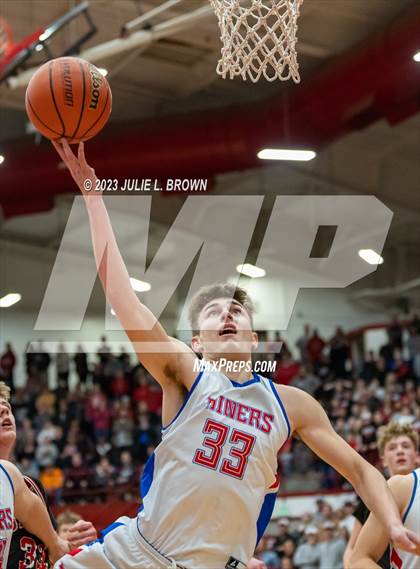 Thumbnail 1 in Brownstown Central vs. Linton-Stockton (IHSAA 2A Semi-state Final) photogallery.