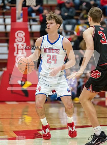 Thumbnail 2 in Brownstown Central vs. Linton-Stockton (IHSAA 2A Semi-state Final) photogallery.