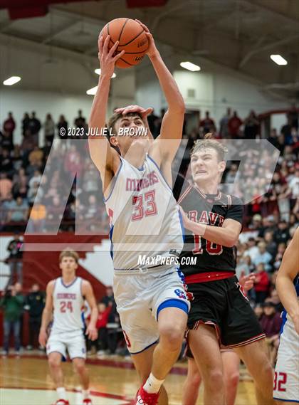 Thumbnail 1 in Brownstown Central vs. Linton-Stockton (IHSAA 2A Semi-state Final) photogallery.
