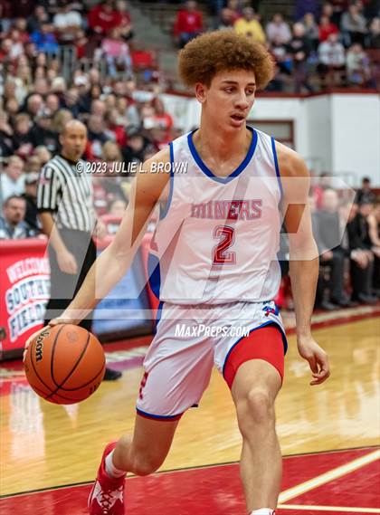 Thumbnail 2 in Brownstown Central vs. Linton-Stockton (IHSAA 2A Semi-state Final) photogallery.