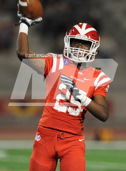 Thumbnail 3 in Mater Dei vs. Bergen Catholic (Brothers in Arms Classic) photogallery.