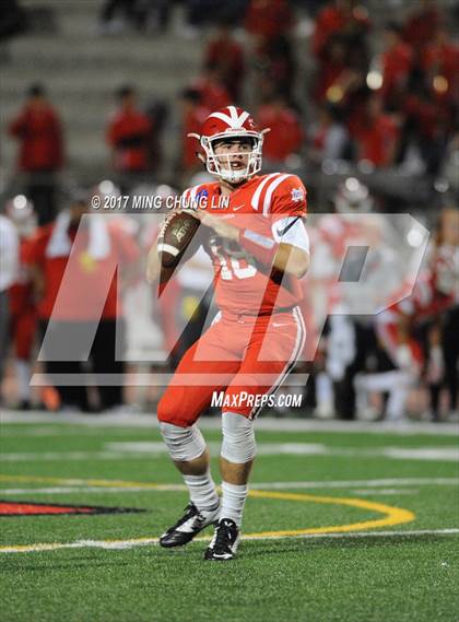 Thumbnail 1 in Mater Dei vs. Bergen Catholic (Brothers in Arms Classic) photogallery.