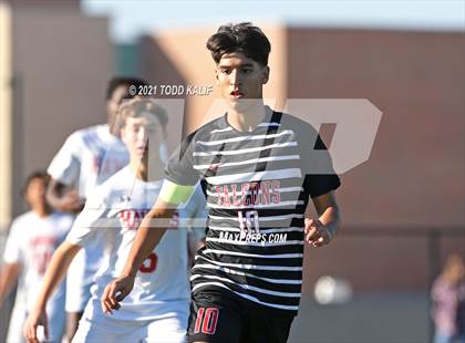 Thumbnail 3 in University vs Fitch (CIAC Class L First Round) photogallery.