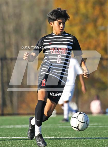 Thumbnail 3 in University vs Fitch (CIAC Class L First Round) photogallery.