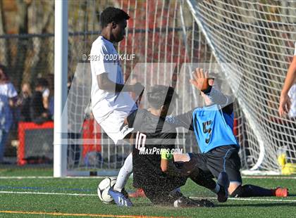 Thumbnail 3 in University vs Fitch (CIAC Class L First Round) photogallery.