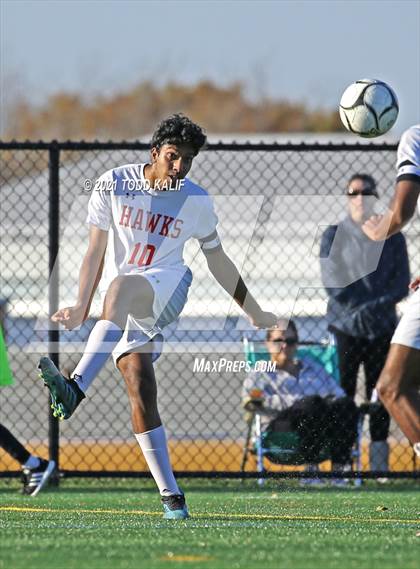 Thumbnail 3 in University vs Fitch (CIAC Class L First Round) photogallery.