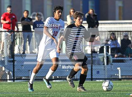 Thumbnail 3 in University vs Fitch (CIAC Class L First Round) photogallery.