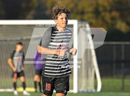 Thumbnail 2 in University vs Fitch (CIAC Class L First Round) photogallery.