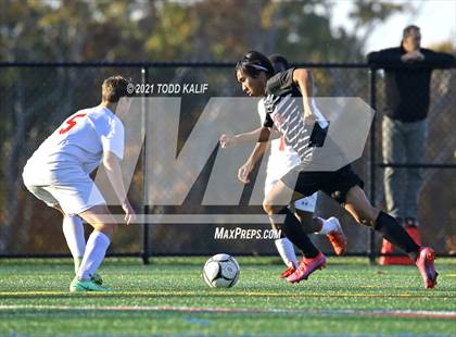 Thumbnail 3 in University vs Fitch (CIAC Class L First Round) photogallery.