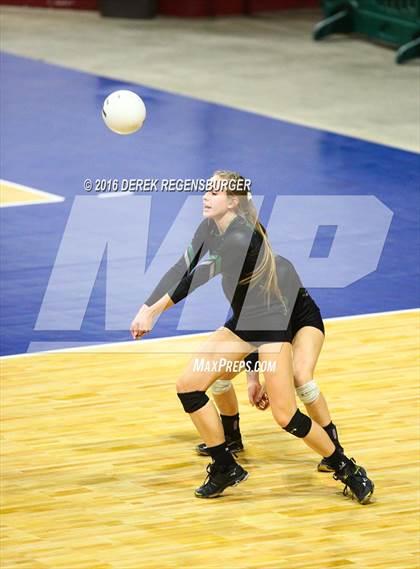 Thumbnail 3 in Fossil Ridge vs Chatfield (CHSAA 5A Semifinal Playoff) photogallery.