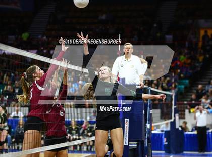 Thumbnail 3 in Fossil Ridge vs Chatfield (CHSAA 5A Semifinal Playoff) photogallery.
