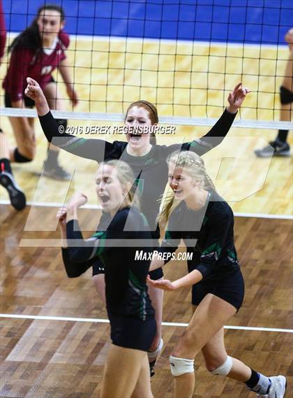 Thumbnail 1 in Fossil Ridge vs Chatfield (CHSAA 5A Semifinal Playoff) photogallery.