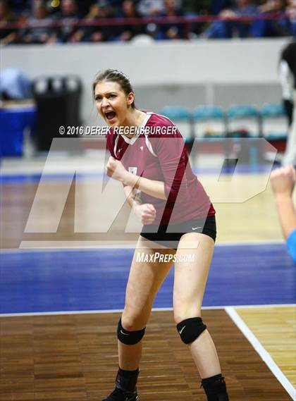 Thumbnail 1 in Fossil Ridge vs Chatfield (CHSAA 5A Semifinal Playoff) photogallery.
