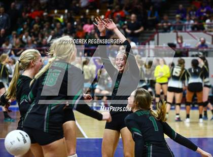 Thumbnail 2 in Fossil Ridge vs Chatfield (CHSAA 5A Semifinal Playoff) photogallery.