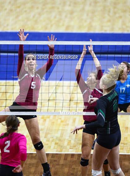 Thumbnail 3 in Fossil Ridge vs Chatfield (CHSAA 5A Semifinal Playoff) photogallery.
