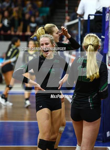 Thumbnail 2 in Fossil Ridge vs Chatfield (CHSAA 5A Semifinal Playoff) photogallery.