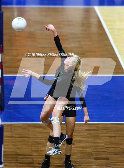 Thumbnail 1 in Fossil Ridge vs Chatfield (CHSAA 5A Semifinal Playoff) photogallery.