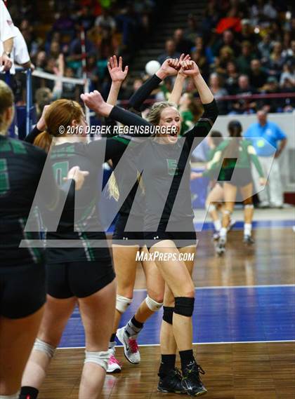 Thumbnail 1 in Fossil Ridge vs Chatfield (CHSAA 5A Semifinal Playoff) photogallery.