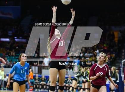 Thumbnail 1 in Fossil Ridge vs Chatfield (CHSAA 5A Semifinal Playoff) photogallery.
