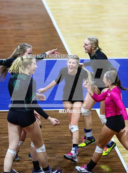 Thumbnail 1 in Fossil Ridge vs Chatfield (CHSAA 5A Semifinal Playoff) photogallery.