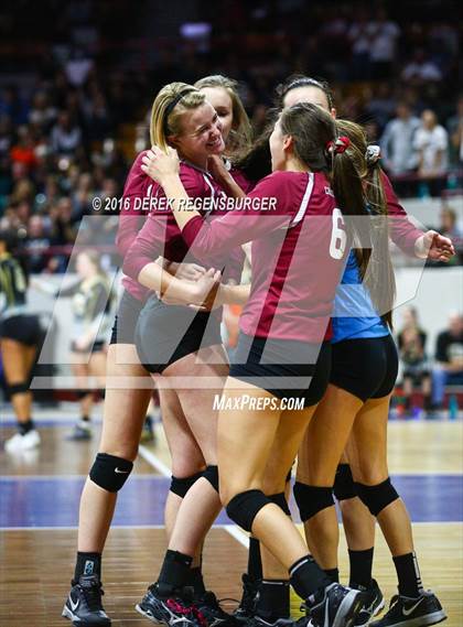 Thumbnail 3 in Fossil Ridge vs Chatfield (CHSAA 5A Semifinal Playoff) photogallery.