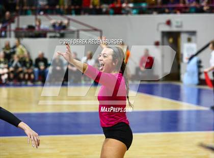 Thumbnail 3 in Fossil Ridge vs Chatfield (CHSAA 5A Semifinal Playoff) photogallery.