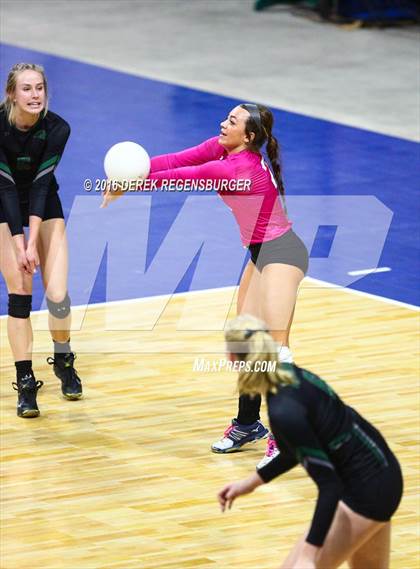Thumbnail 2 in Fossil Ridge vs Chatfield (CHSAA 5A Semifinal Playoff) photogallery.