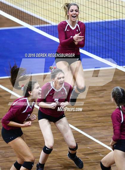 Thumbnail 3 in Fossil Ridge vs Chatfield (CHSAA 5A Semifinal Playoff) photogallery.
